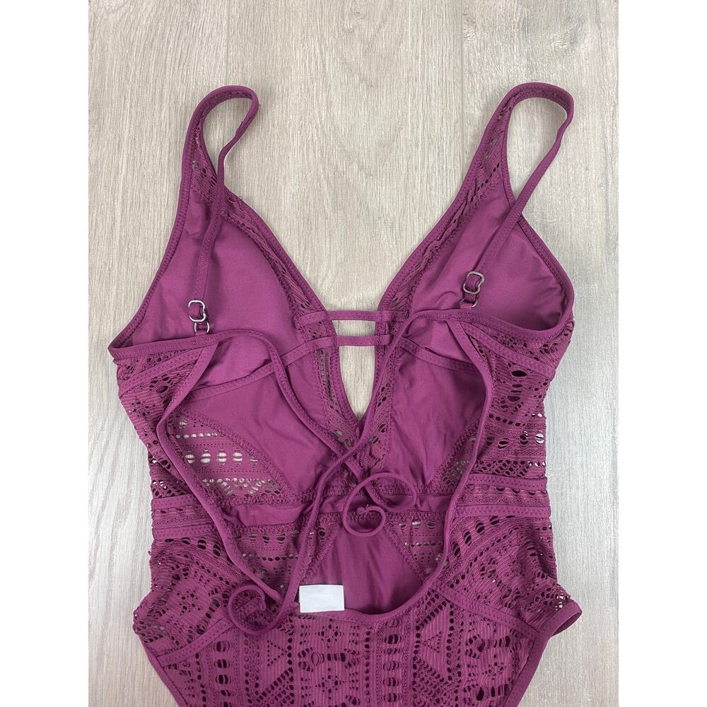 Becca by Rebecca Virtue Color Play Purple Crochet Lace Illusion Swimsuit Sz.S - Picture 11 of 16